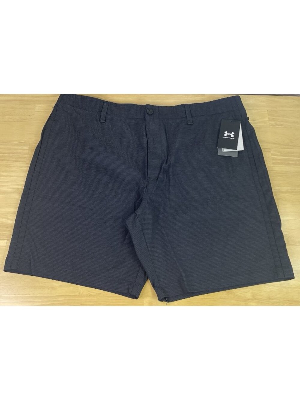 Under Armour UA Iso-Chill Airvent Gray 9” Golf Shorts 1370084 001, Men’s 42, NWT